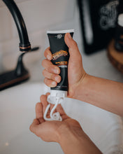 Cargar imagen en el visor de la galería, CREMA PARA BARBA 118ml
